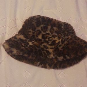 leopard print bucket hat